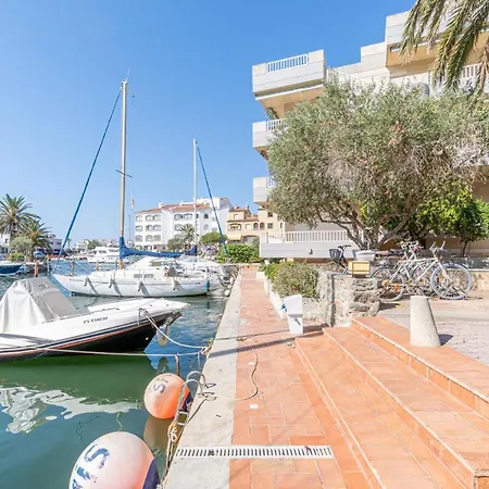 Ref 403 Apartamento *